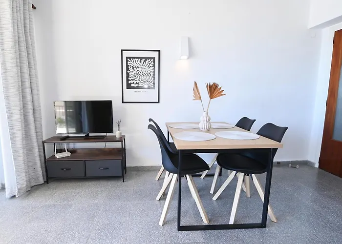 Edificio Torre De * Кальпе